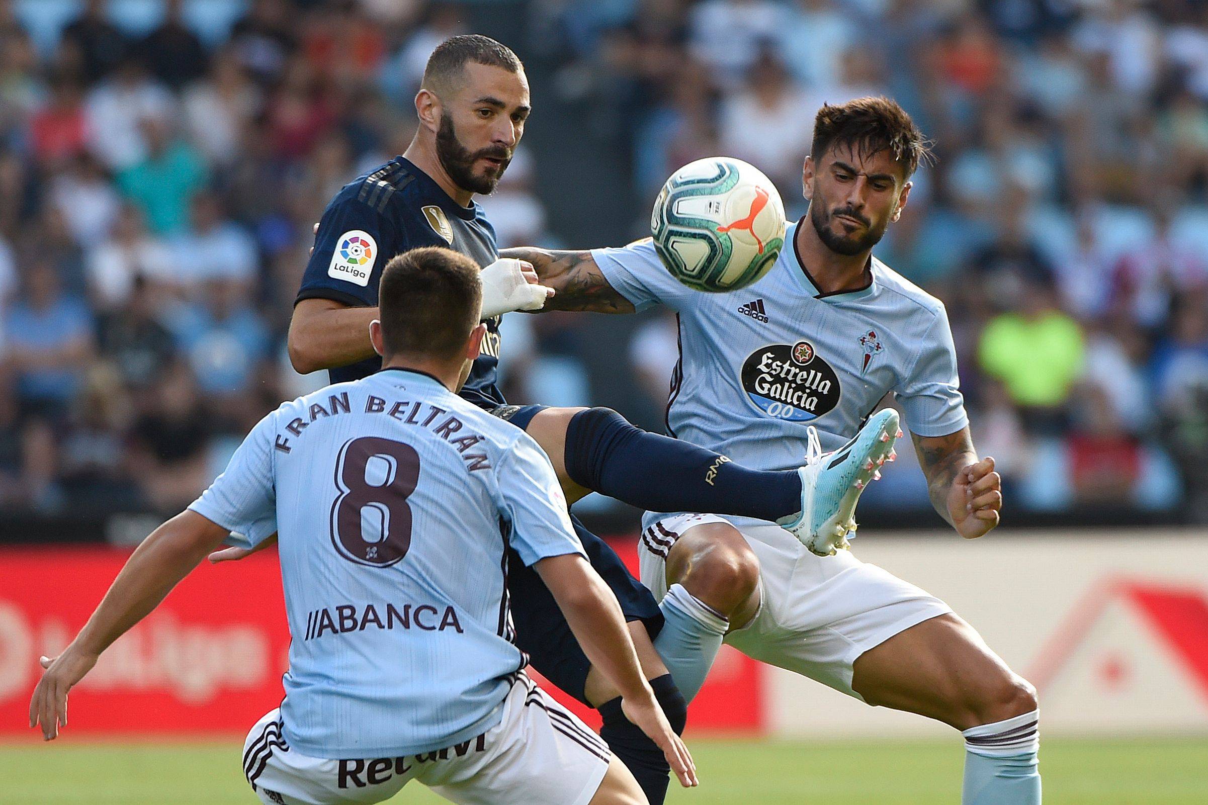 个轻微推搡 个轻微推搡